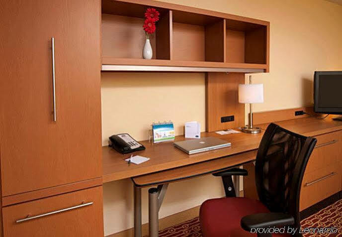 Towneplace Suites Fort Wayne North Zewnętrze zdjęcie